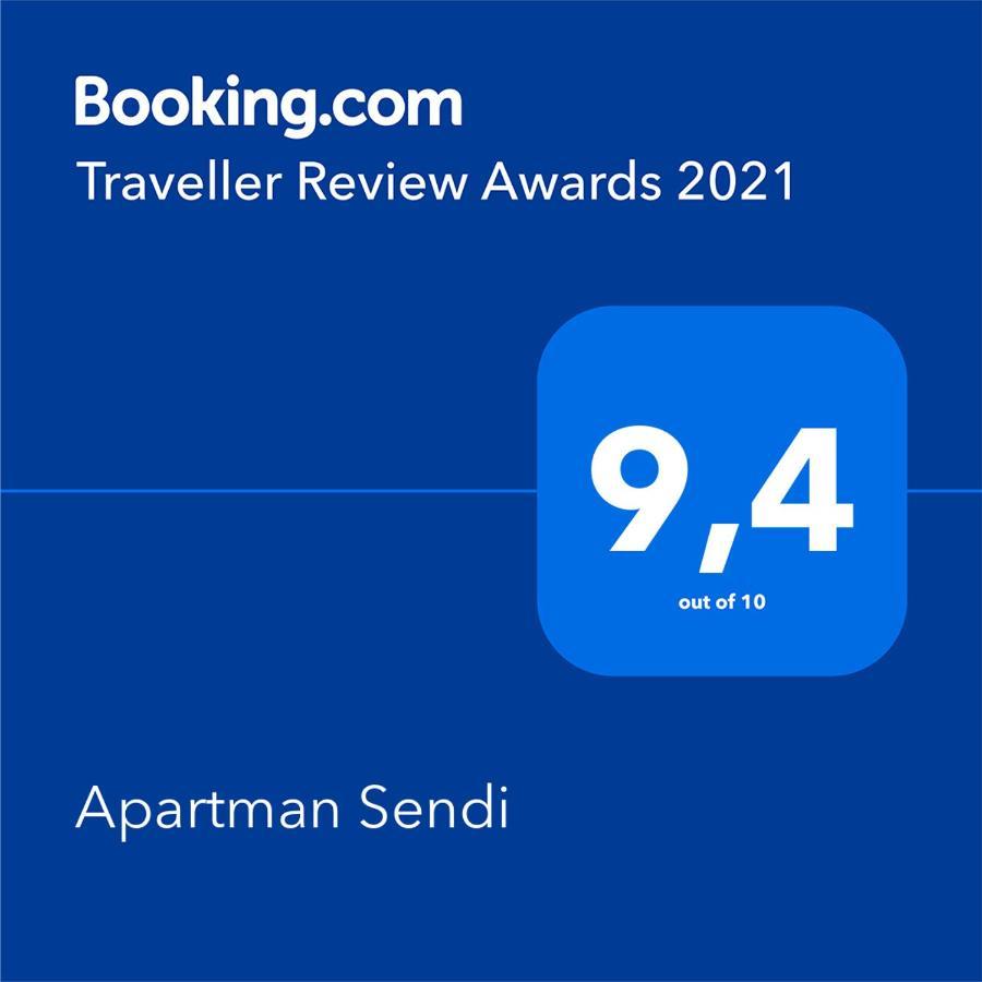 Apartman Sendi Pula Exterior photo