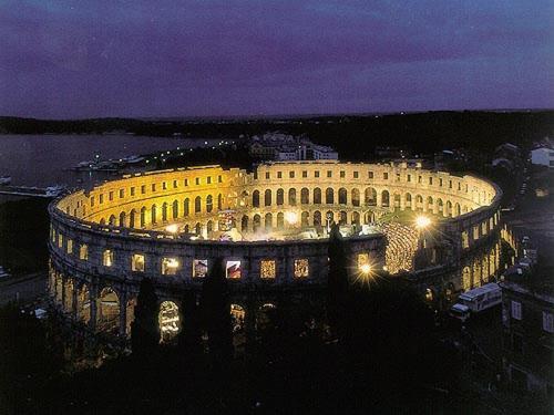 Apartman Sendi Pula Exterior photo
