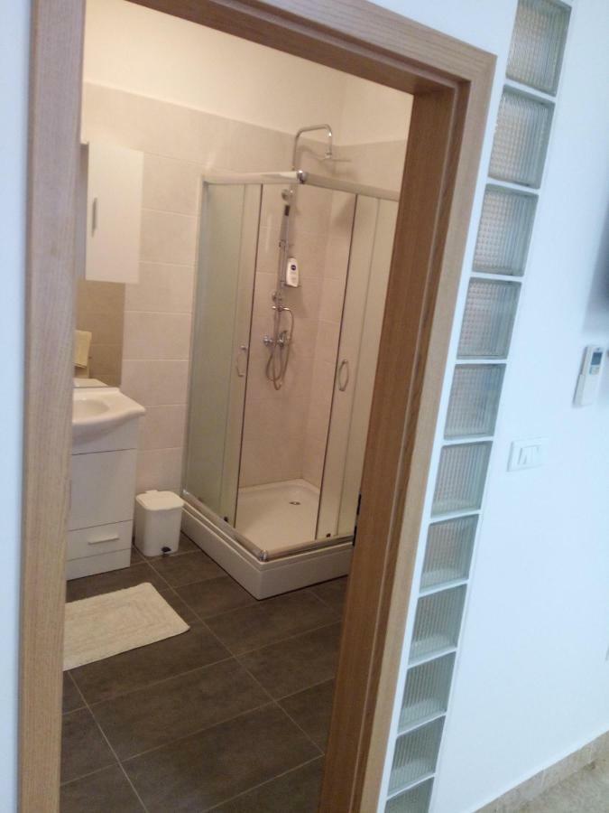 Apartman Sendi Pula Exterior photo